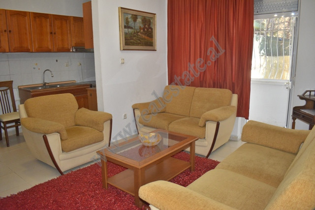 Apartament 1+1 me qira prane zones Vasil Shanto ne Tirane